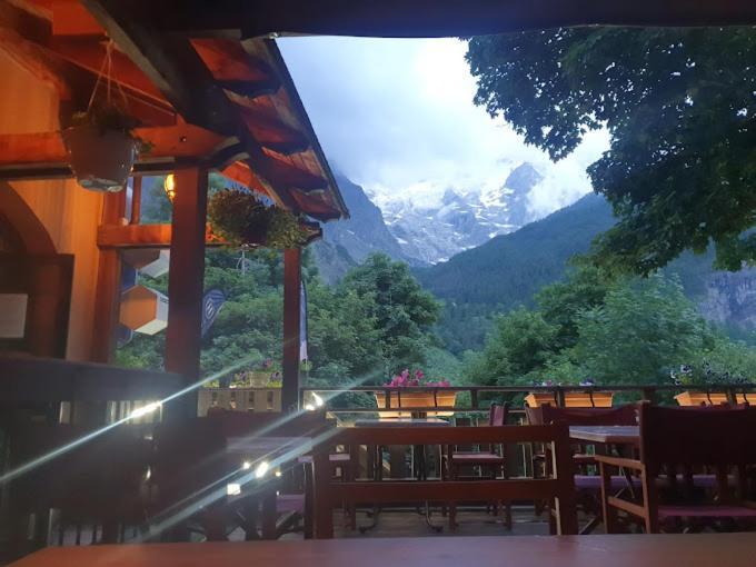 Hotel Des Alpes - Skiers & Bikers Lodge La Grave Bagian luar foto